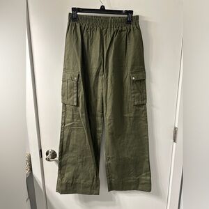 Women’s army green cargo pants size small
